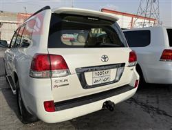 تۆیۆتا لاند کروزەر